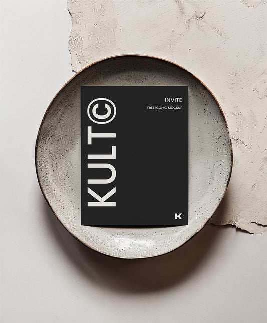 KULT Free Paper Card