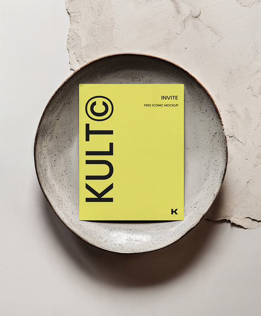 KULT Free Paper Card